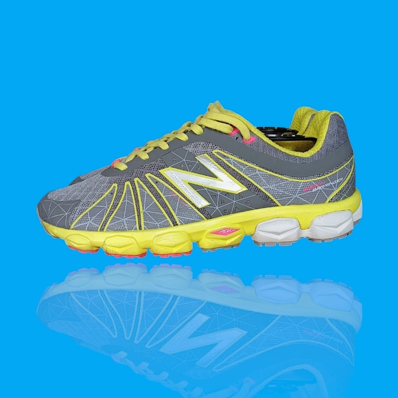 New Balance Barringer 890 V4 Women's W890GY4 Size 8.5 Running Shoes - Picture 2 of 15